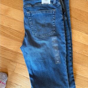 NWT Wrangler Straight Leg Jeans—-7x34